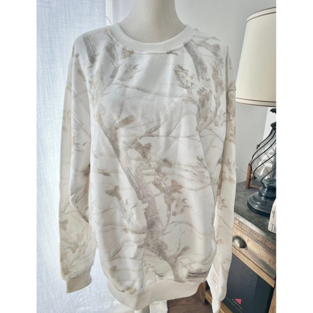 Comfrt Collection Camo Oversized Sweatshirt & Sweatpant Set Size Med - Picture 5 of 14